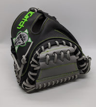 Load image into Gallery viewer, iCatch 28" Catchers Training Mitt