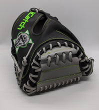 Load image into Gallery viewer, iCatch 26&quot; Catchers Training Mitt
